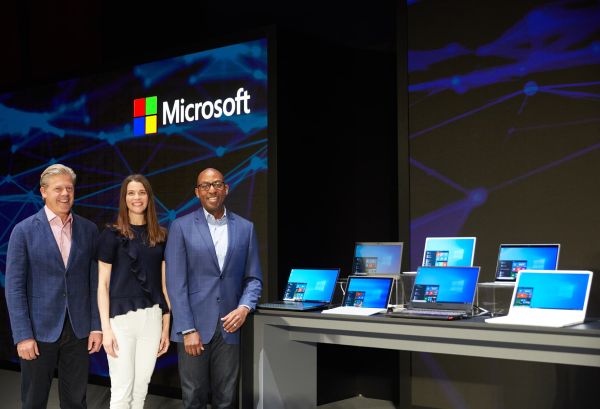 microsoft-windows-un-geleceyini-nece-gorur-goze-gorunmeyen-fon-yenilenmeleri-bulud-tetbiqleri-ve-5g